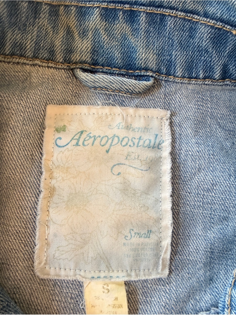 Aeropostale Light Blue women’s Denim Jacket - Picture 4 of 8